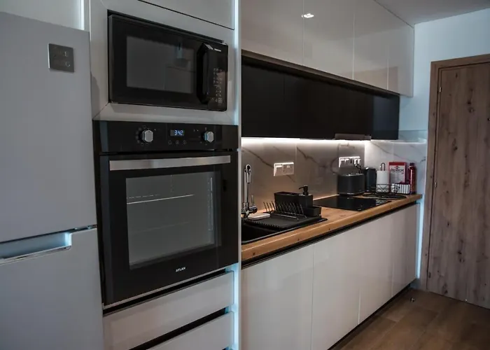 Cosea Living: Seaside Luxury In Harbour 107a *