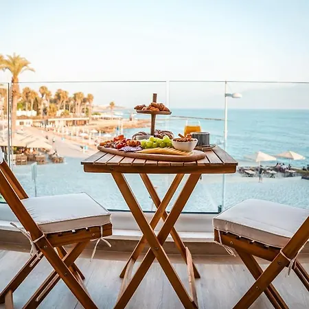 Daire Cosea Living: Seaside Luxury In Harbour 107a Pafos