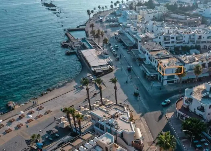 Cosea Living: Seaside Luxury In Harbour 107a